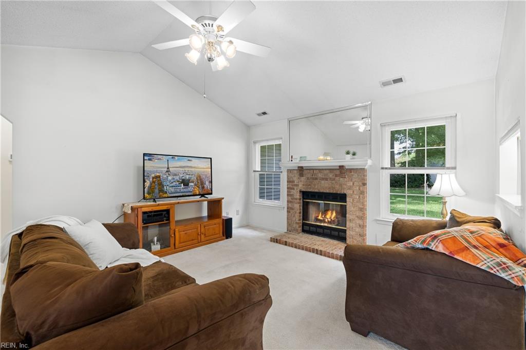 1204 Cutspring RD