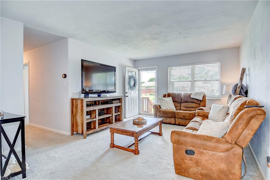 3349 Ridgefield DR