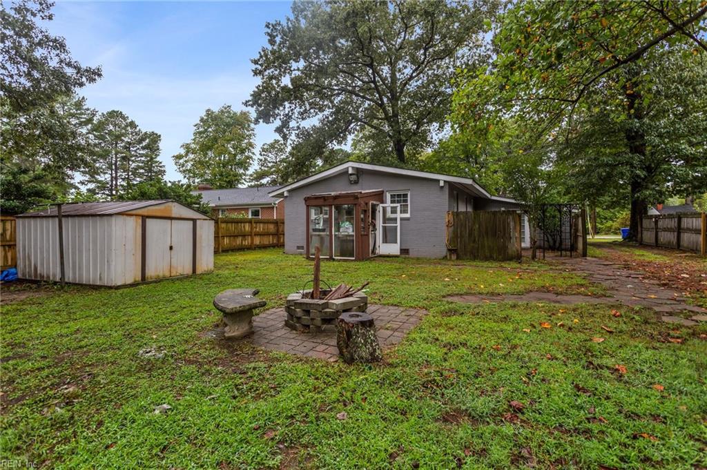 266 Eastwood DR
