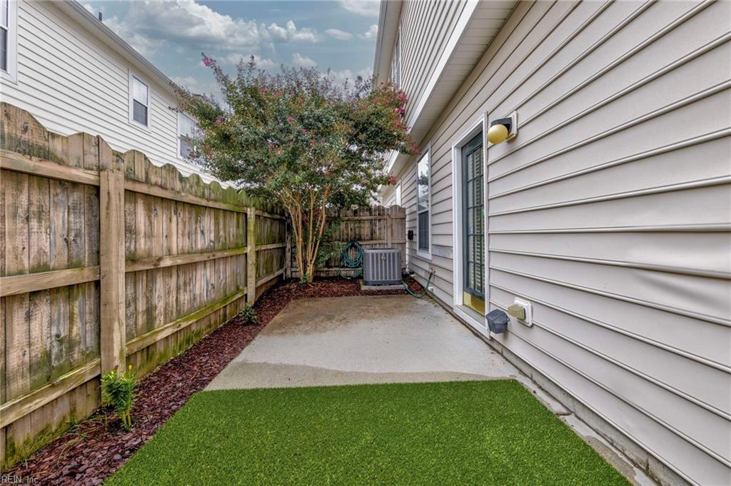 1804 Staple Inn DR