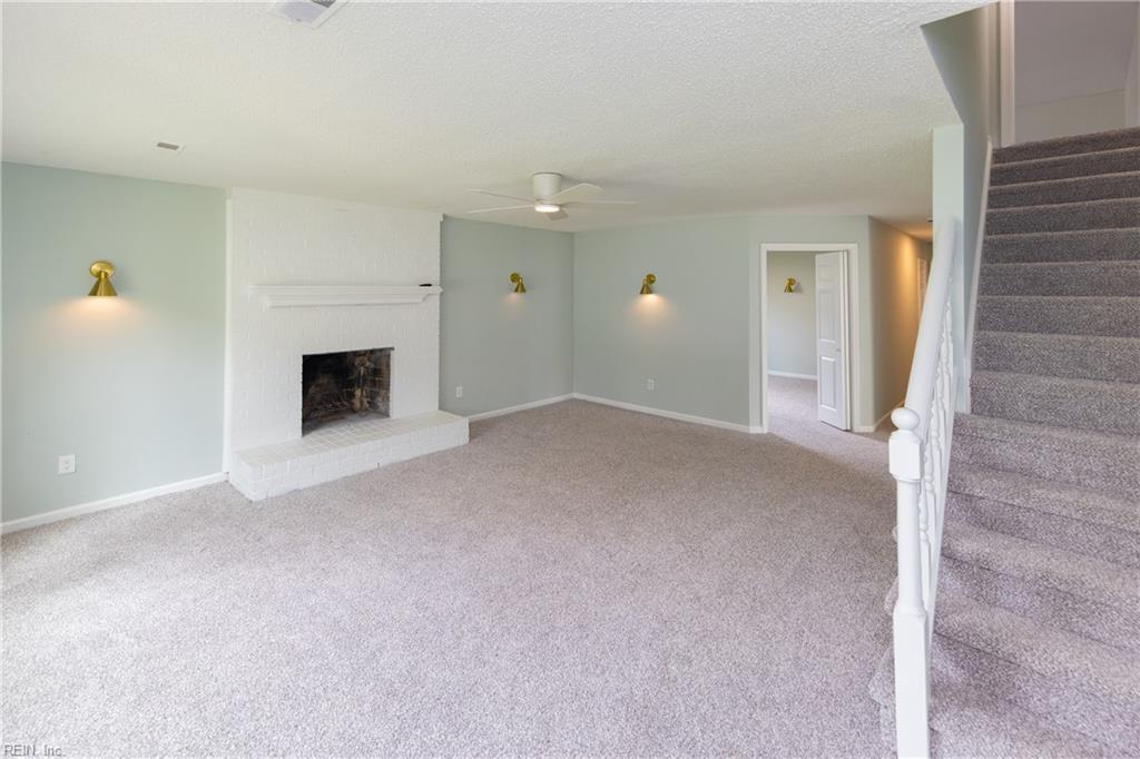 2108 Singer CT