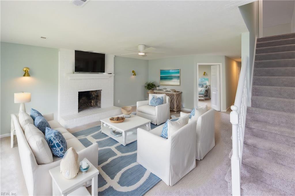 2108 Singer CT