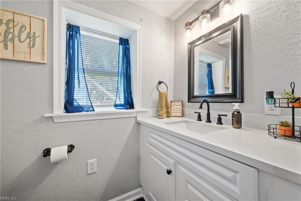 26 Routten RD