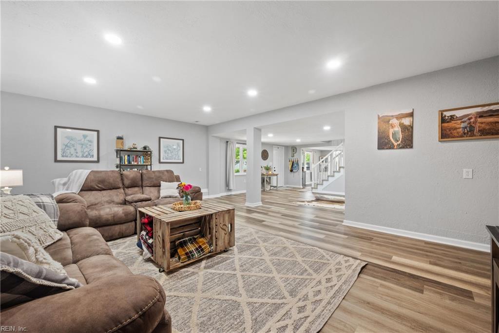 26 Routten RD
