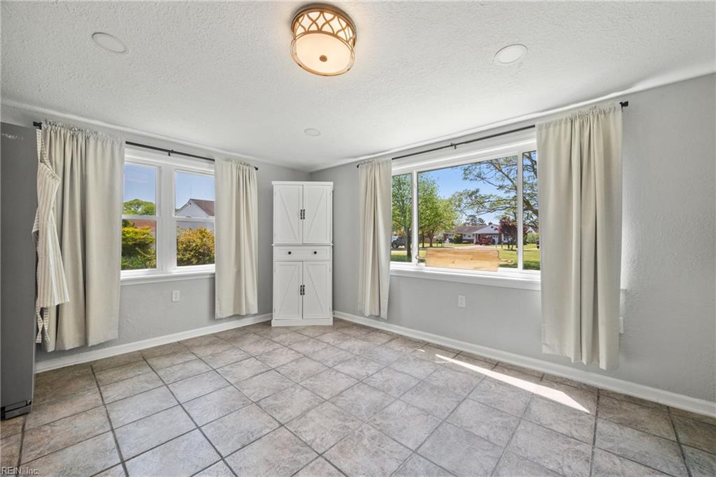 26 Routten RD