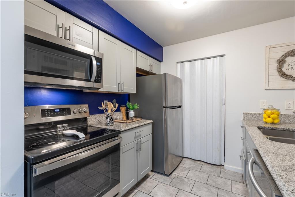 722 Lesner AVE 14