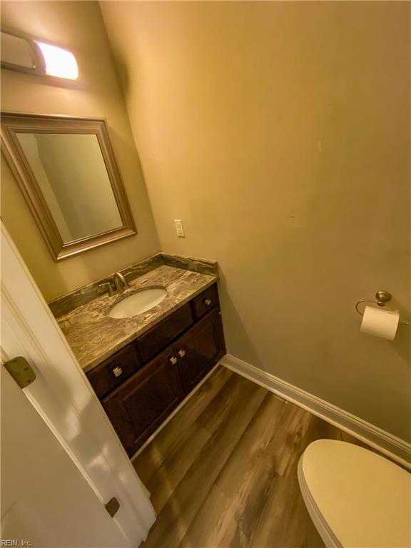 1508 Crystal Lake DR