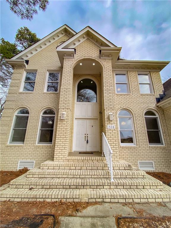 1508 Crystal Lake DR