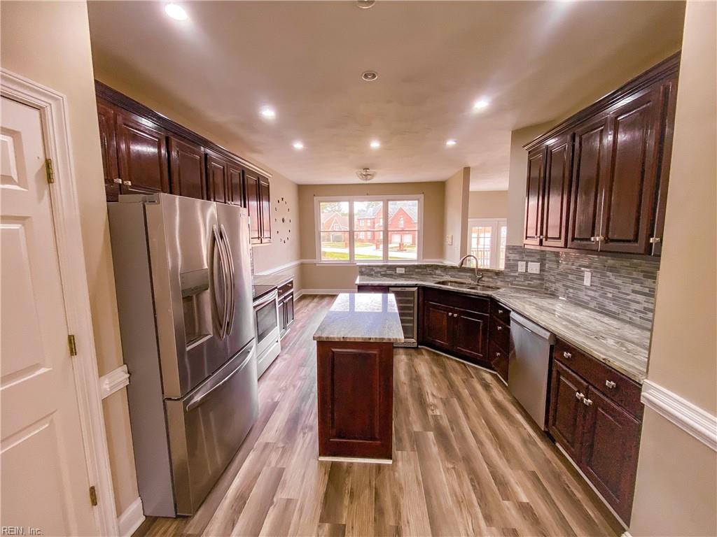 1508 Crystal Lake DR
