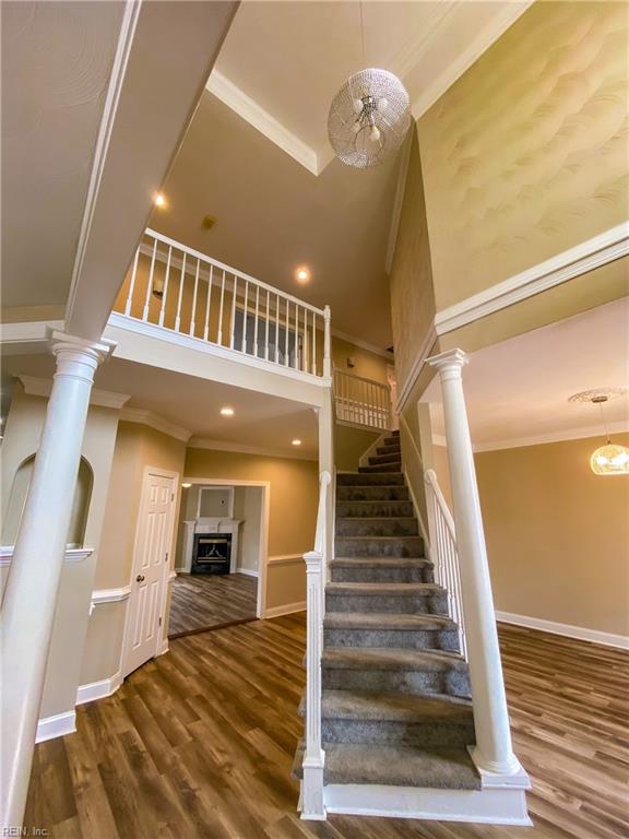 1508 Crystal Lake DR