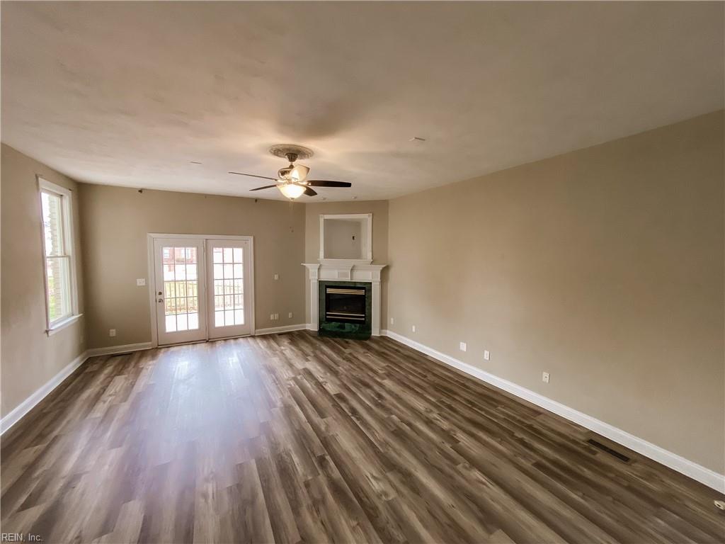 1508 Crystal Lake DR