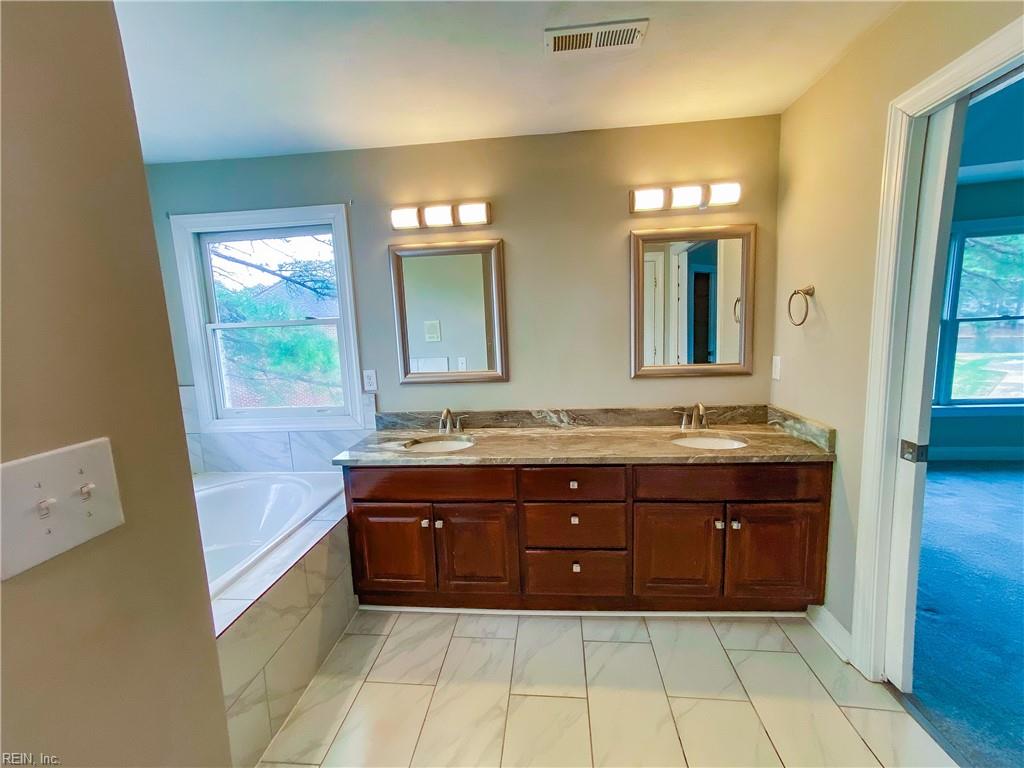1508 Crystal Lake DR