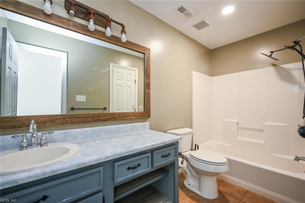 114 Kincaid LN