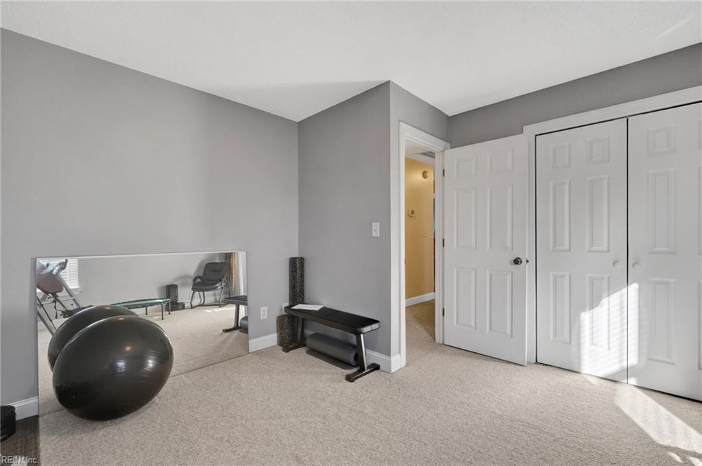 5909 Chain Bridge RD