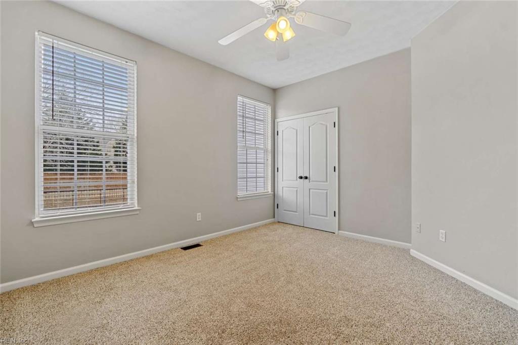 533 Fair Oak DR