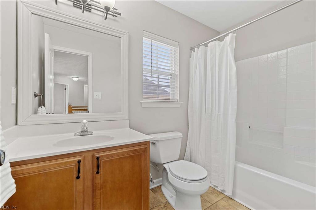 533 Fair Oak DR