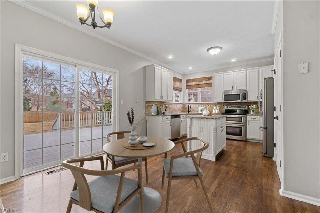 533 Fair Oak DR