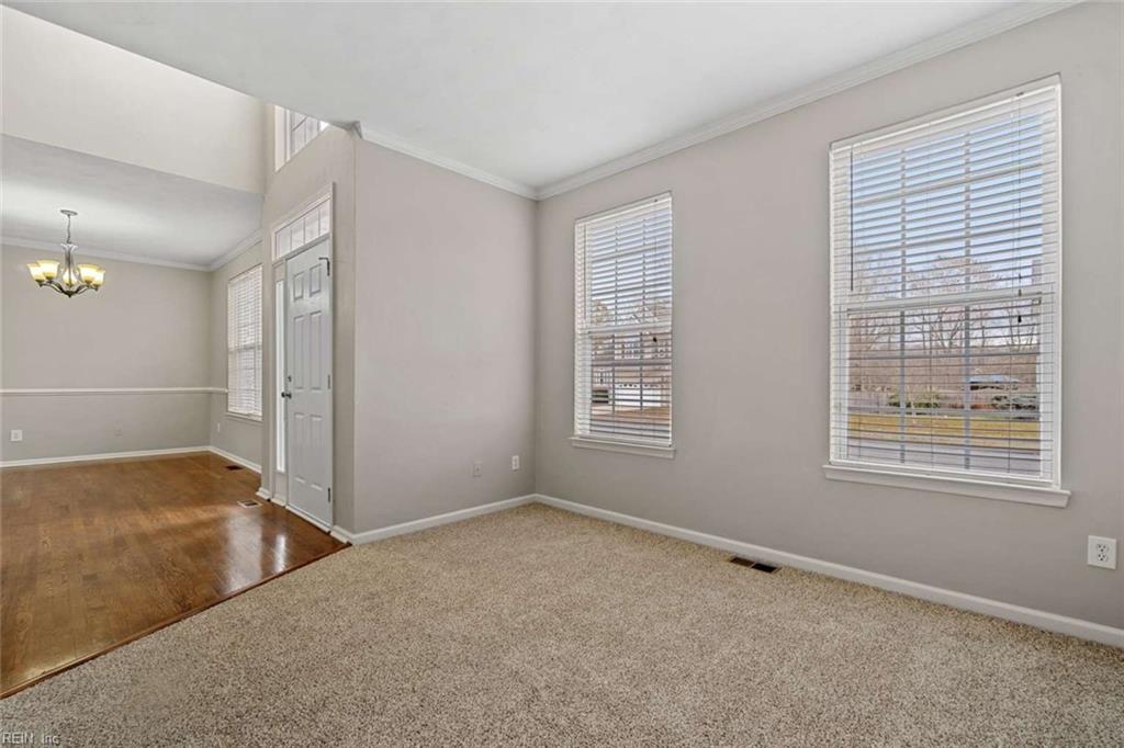 533 Fair Oak DR