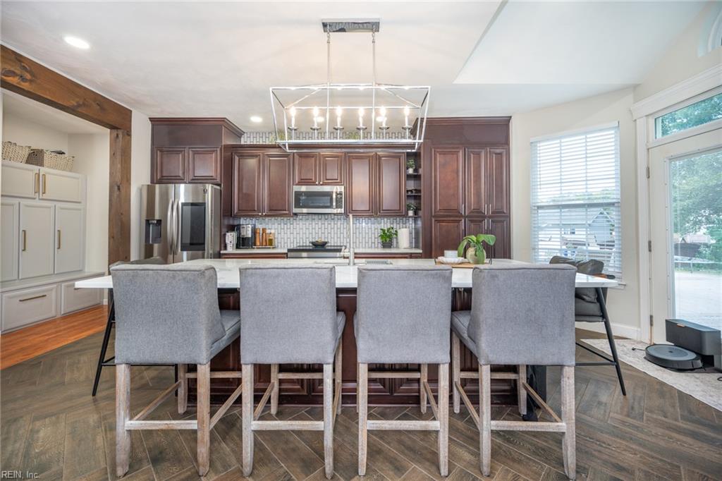 505 Fall Ridge CT