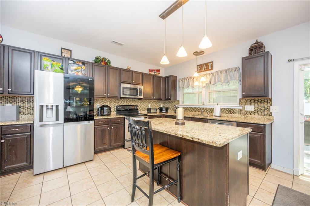 108 Foster RD