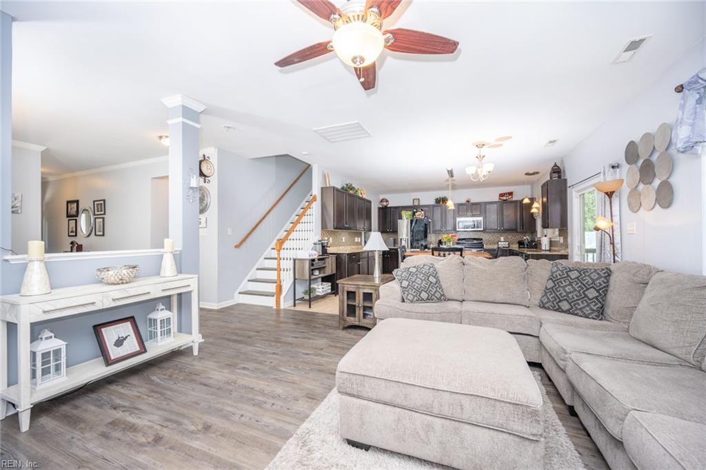 108 Foster RD