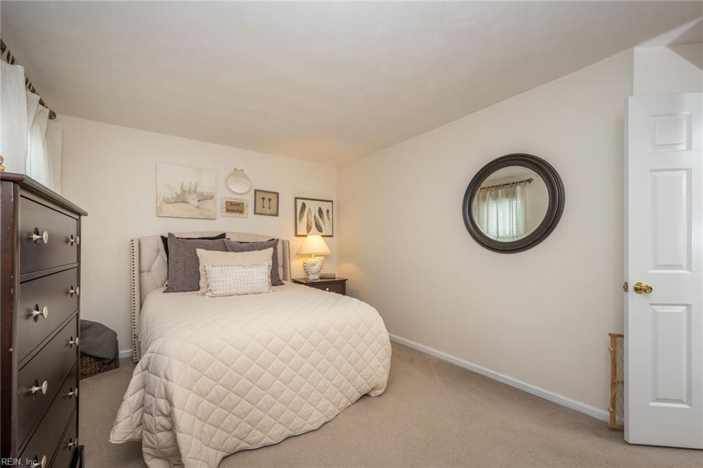 2348 Upper Greens PL