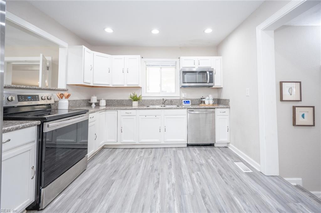 5728 Azalea Garden RD