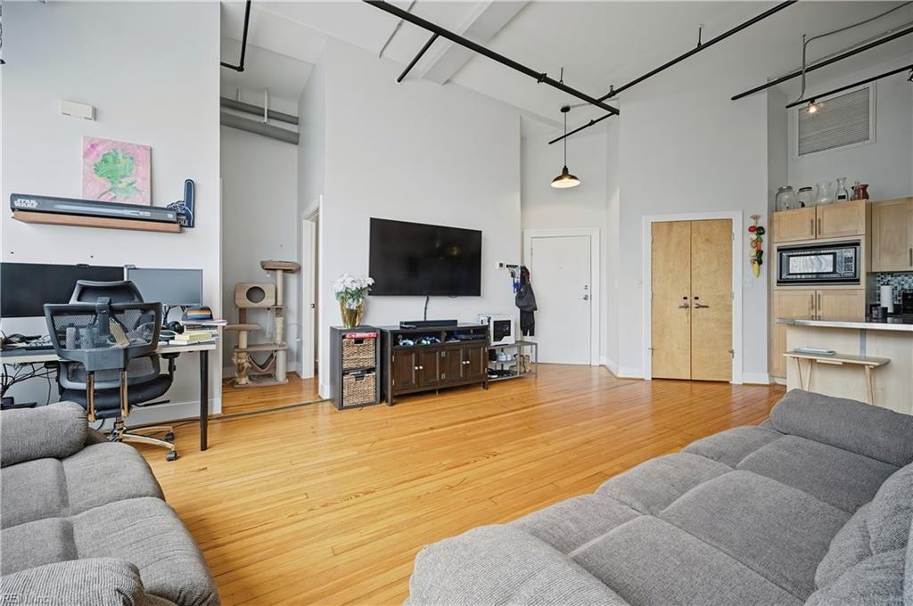 500 Granby ST 4A