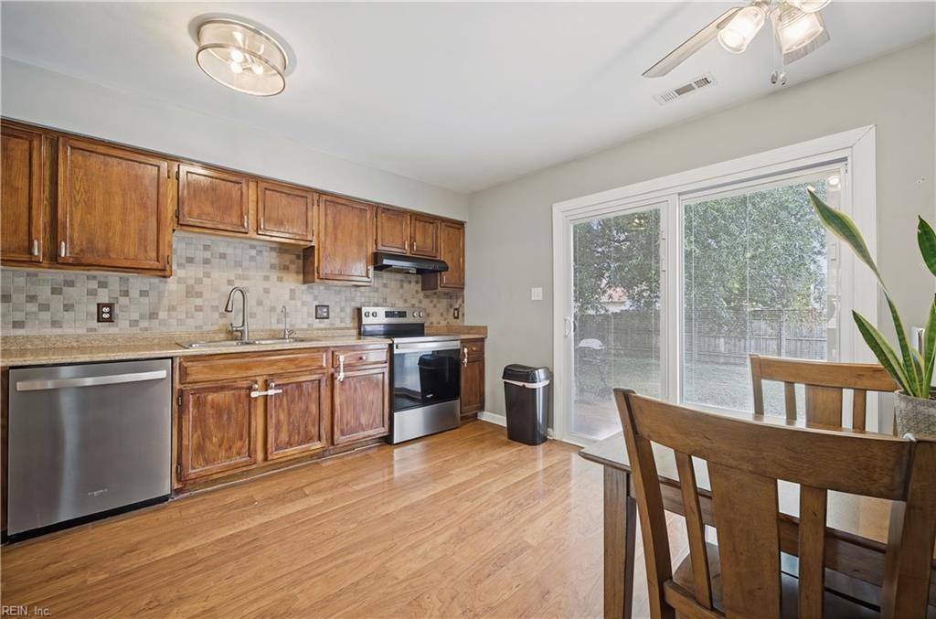 445 Glenrock RD