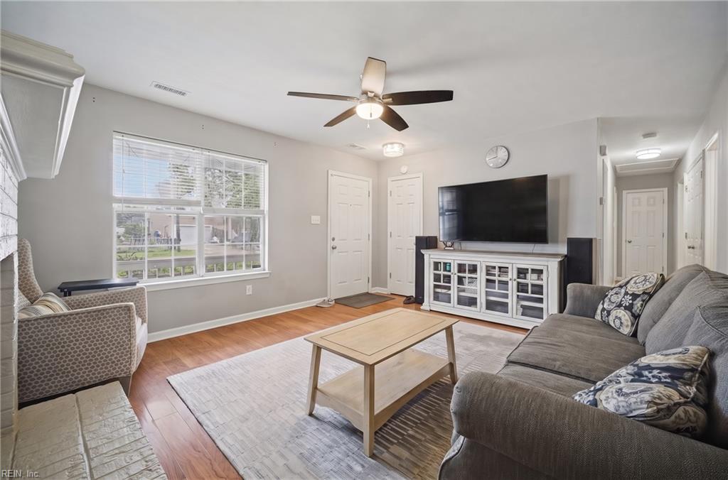 445 Glenrock RD