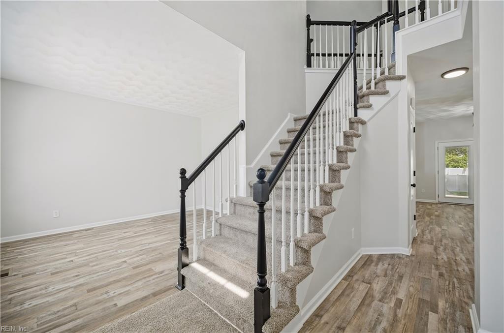 509 Fair Oak DR