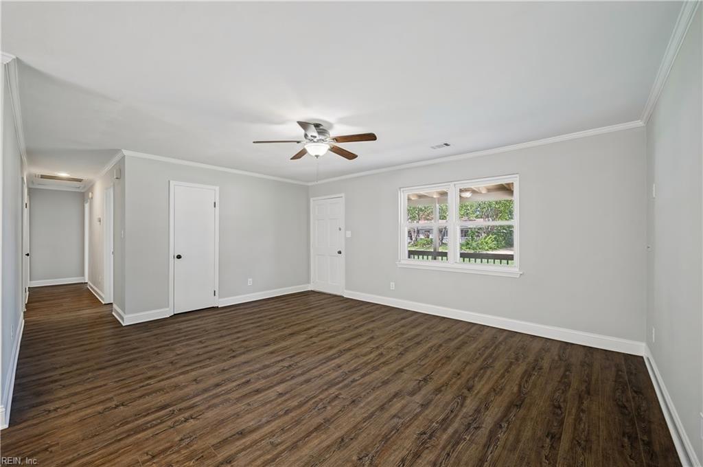 400 Courtney ARCH