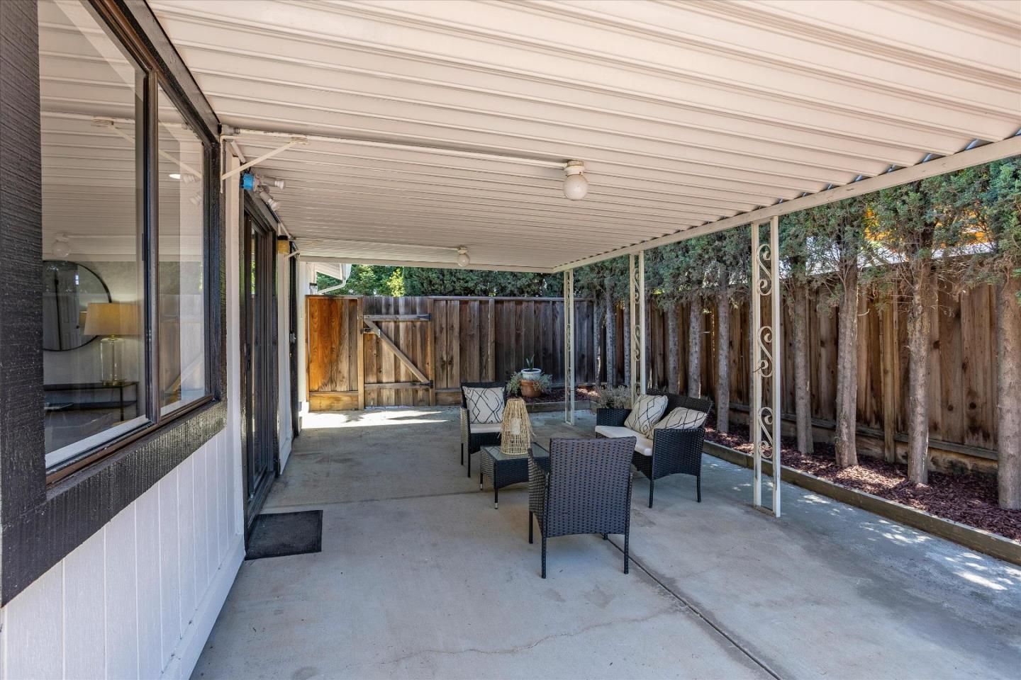 18565 Preservation CT