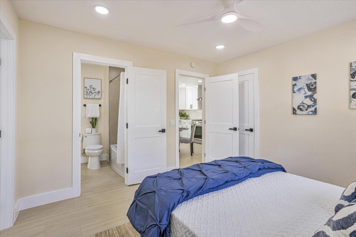 152 N 14th ST