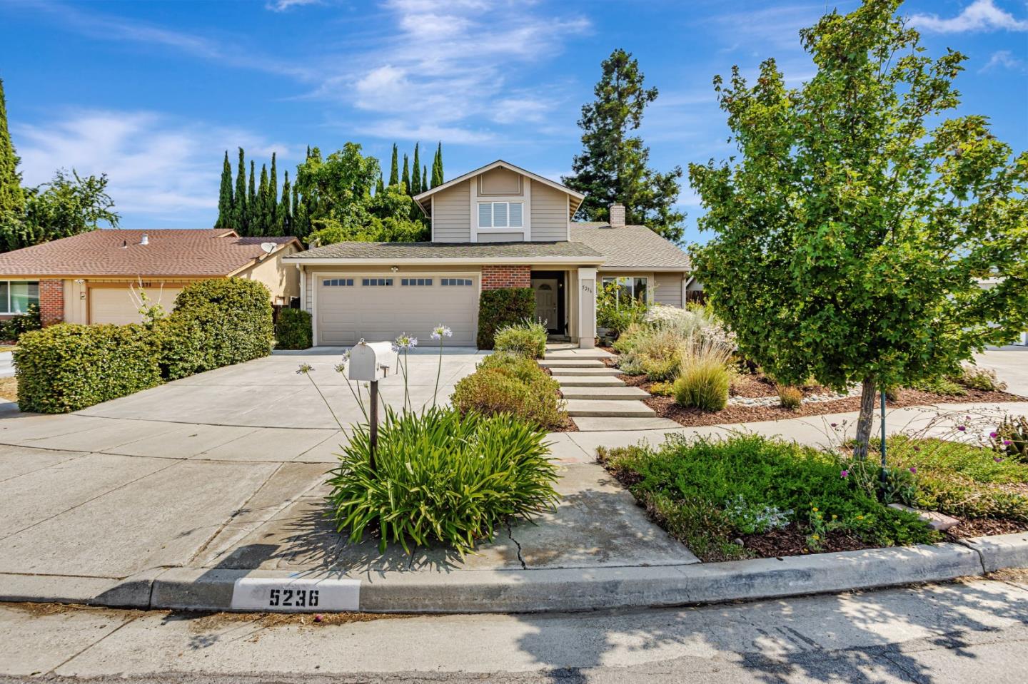 5236 Muirhouse Place