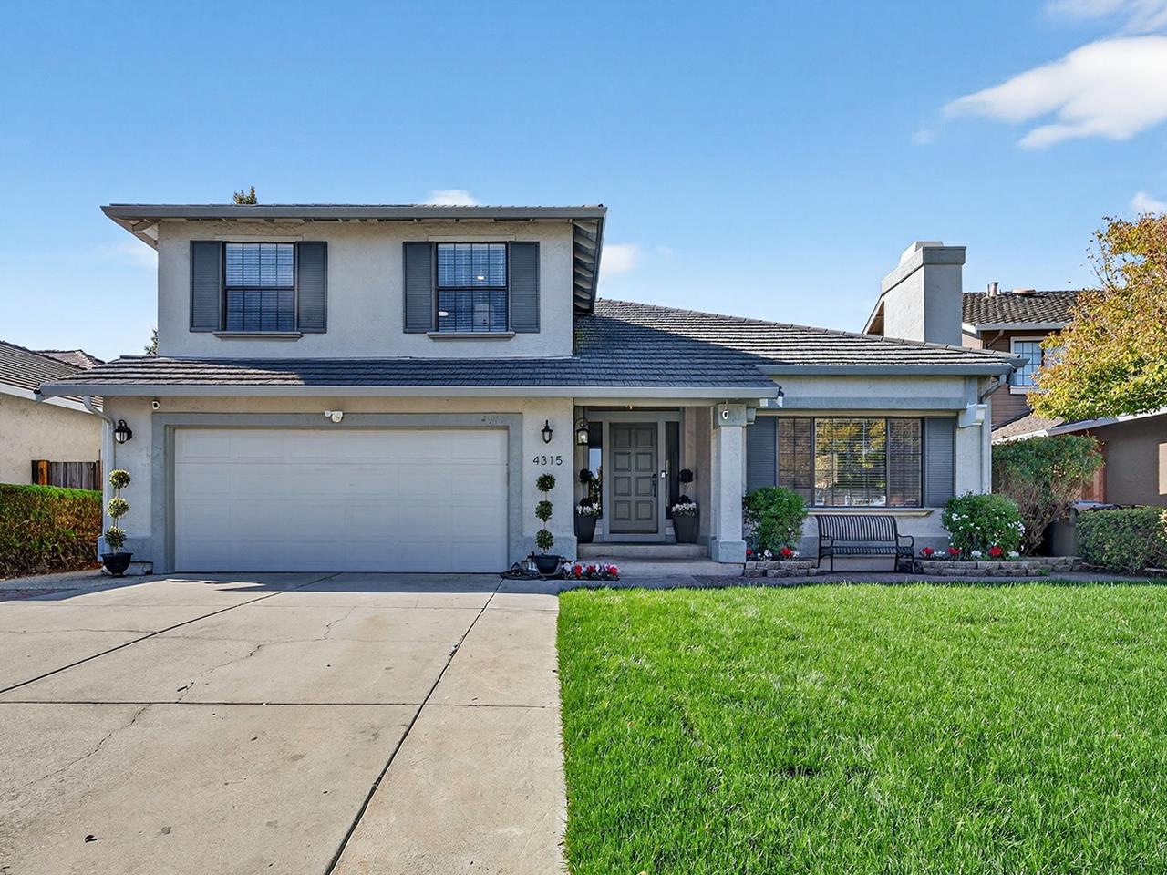4315 Montmorency Court