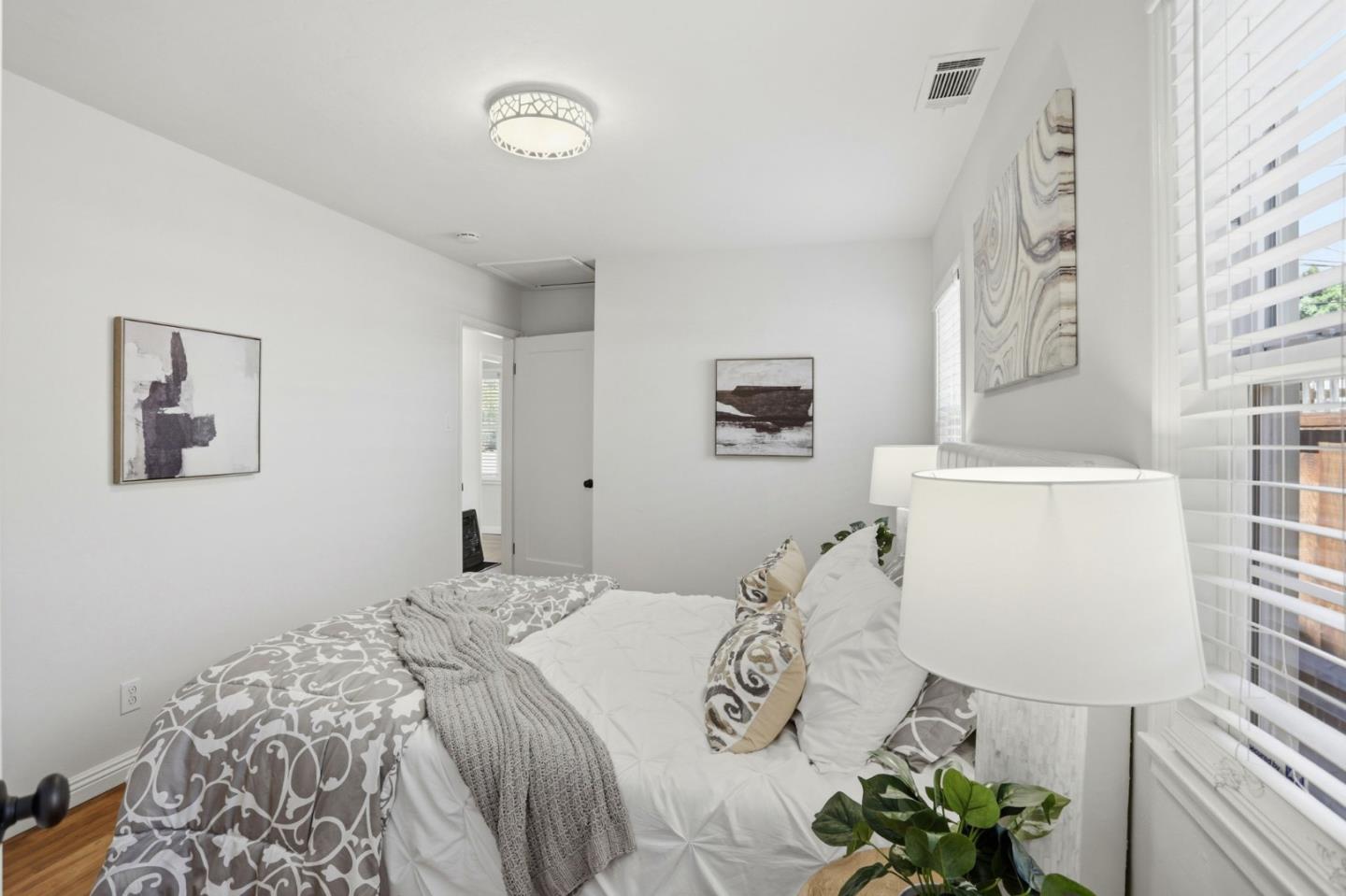 574 Rutland
