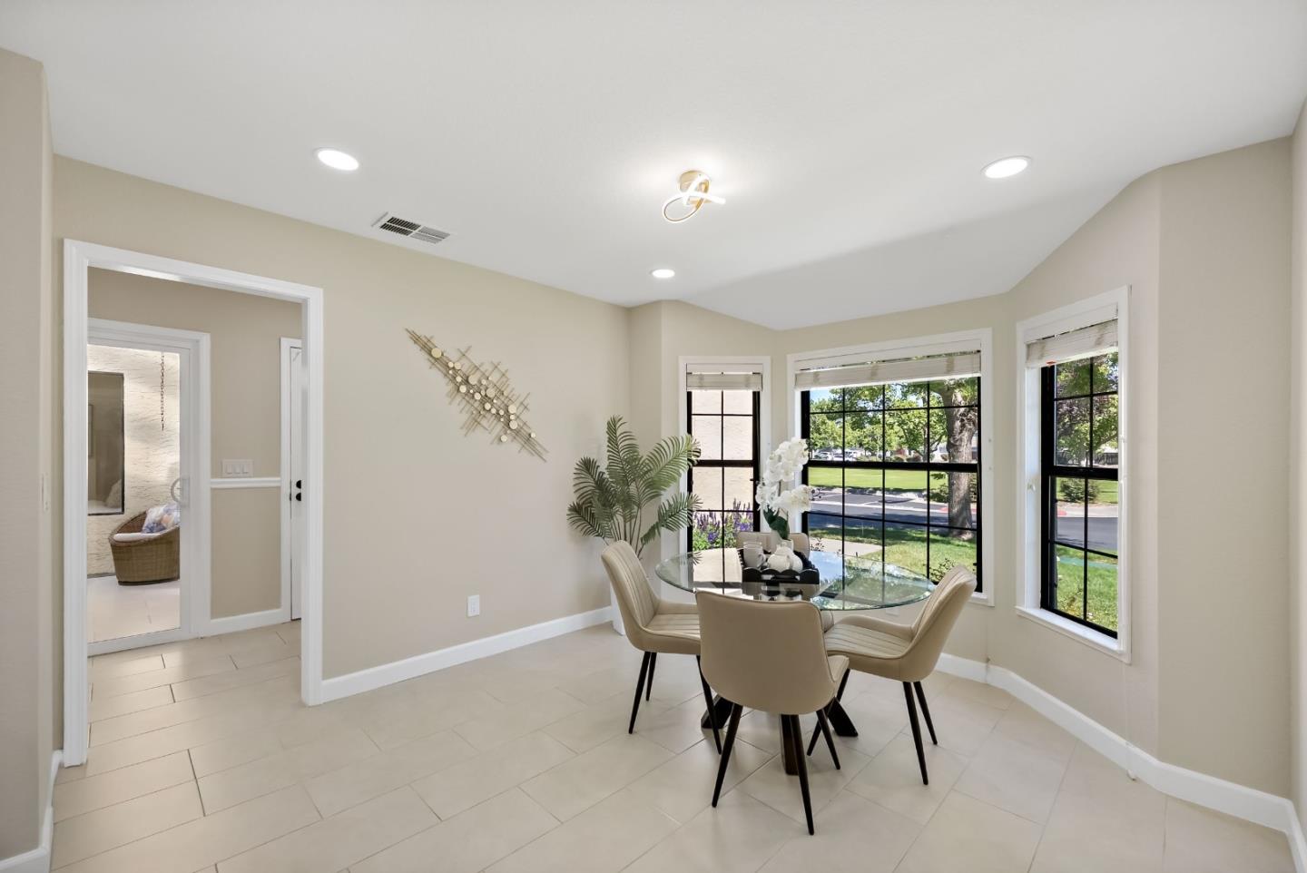 2380 Bayo Claros CIR