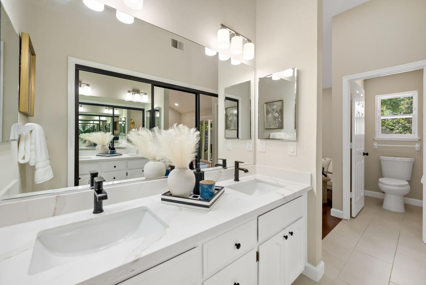 2380 Bayo Claros CIR