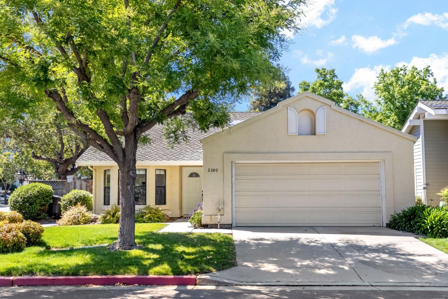 2380 Bayo Claros CIR