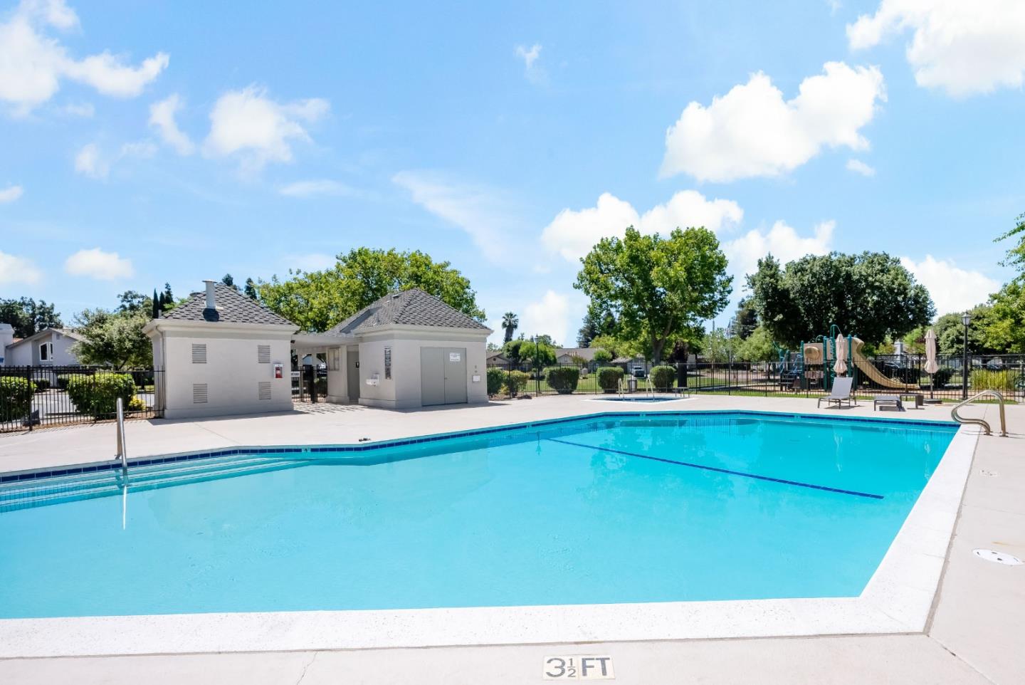 2380 Bayo Claros CIR