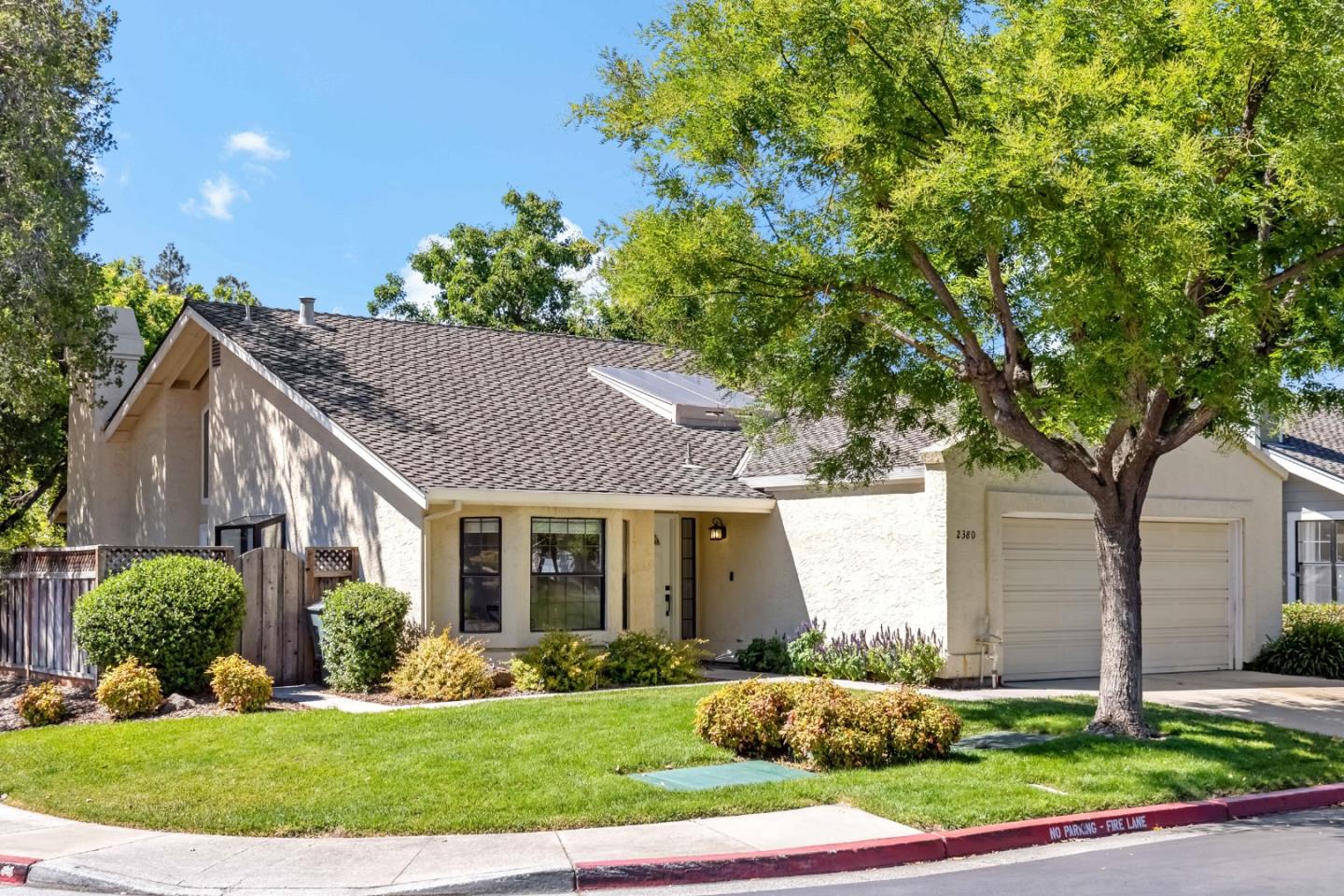 2380 Bayo Claros CIR