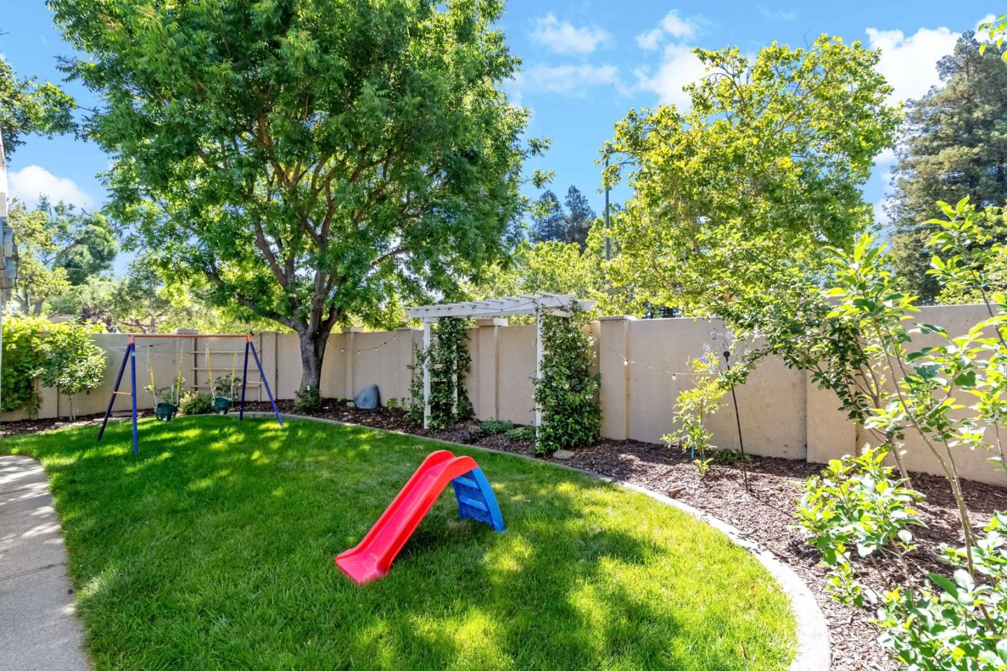 2380 Bayo Claros CIR
