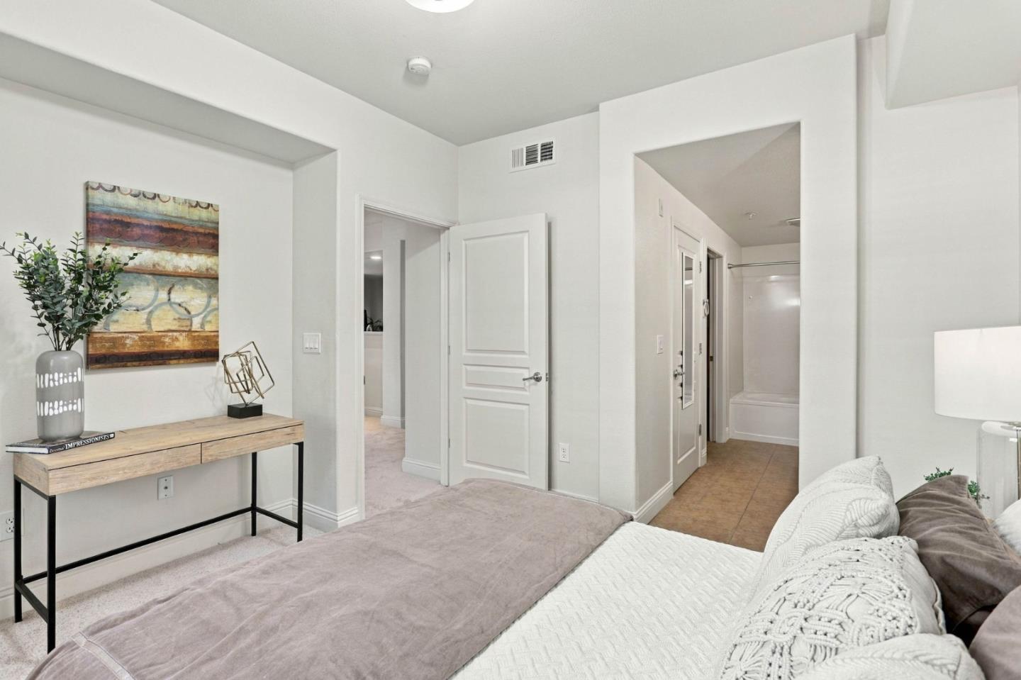 1883 Agnew RD 229