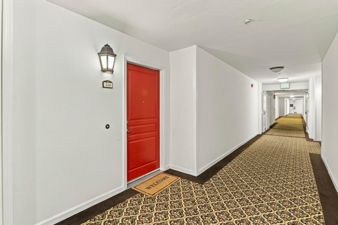 1883 Agnew RD 229