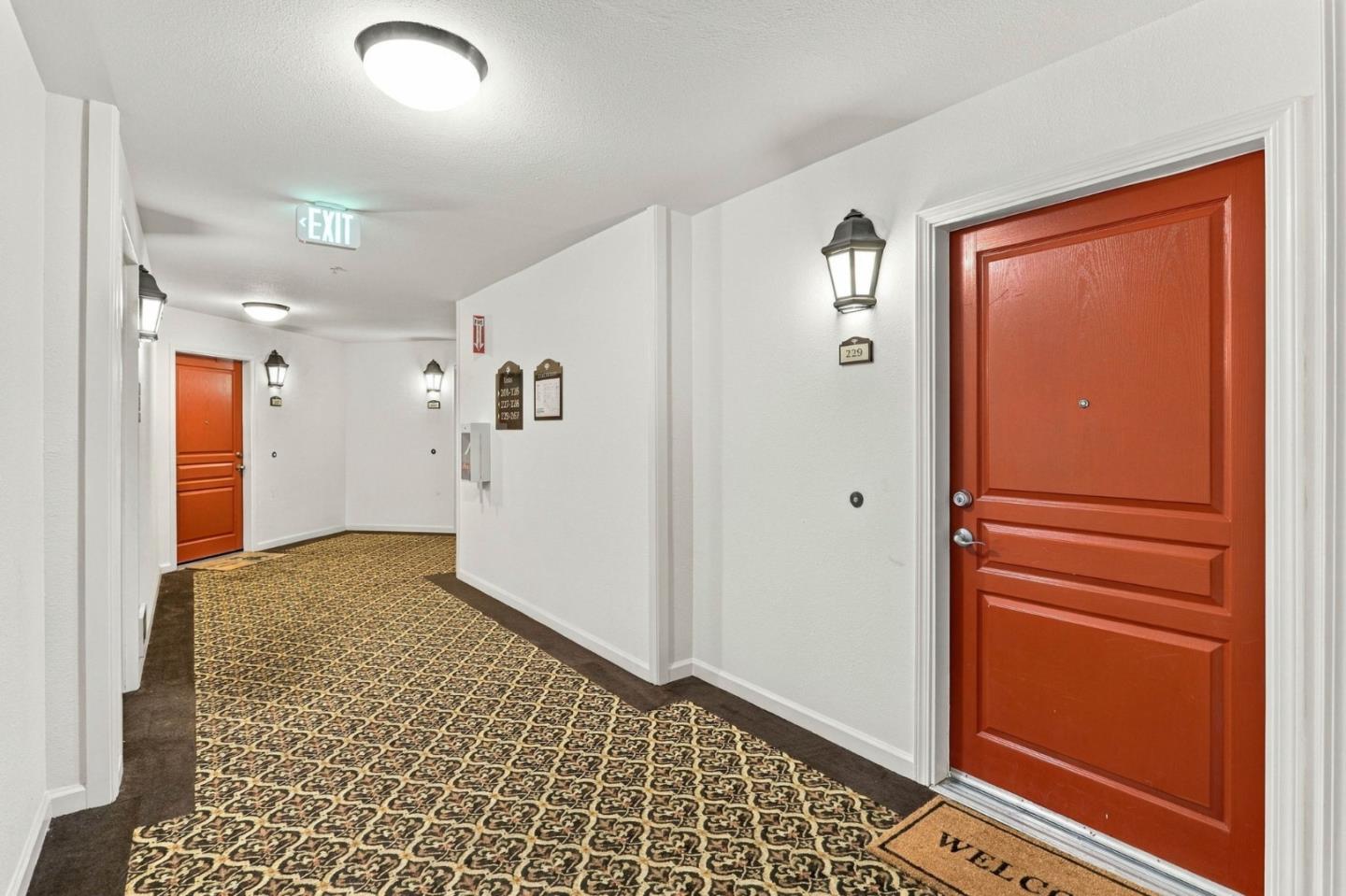 1883 Agnew RD 229