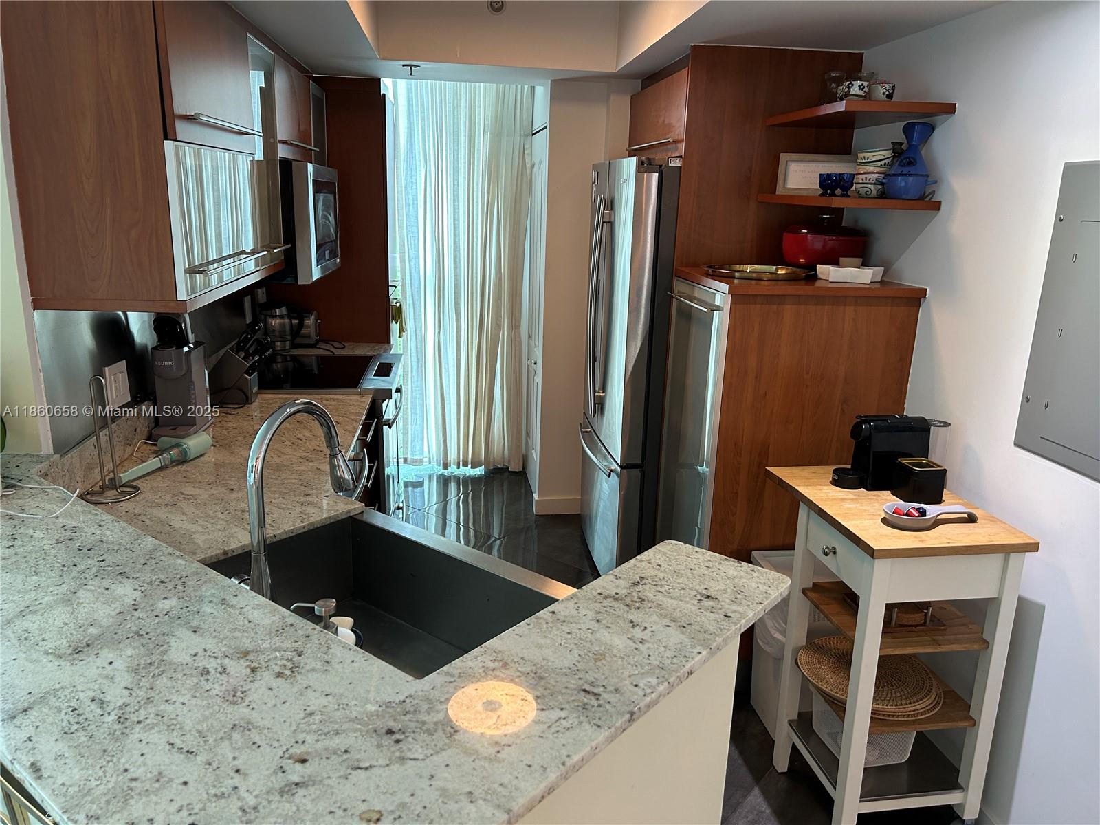 110 Washington Ave # 2421