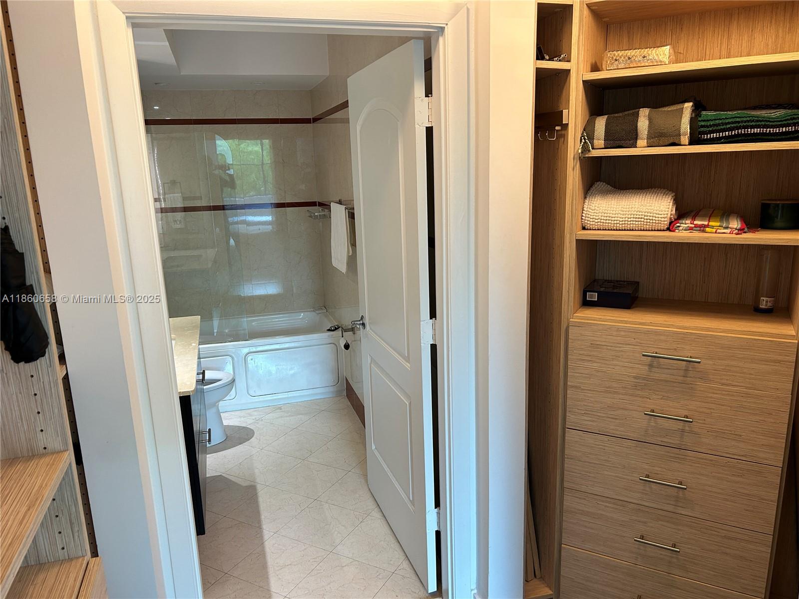 110 Washington Ave # 2421