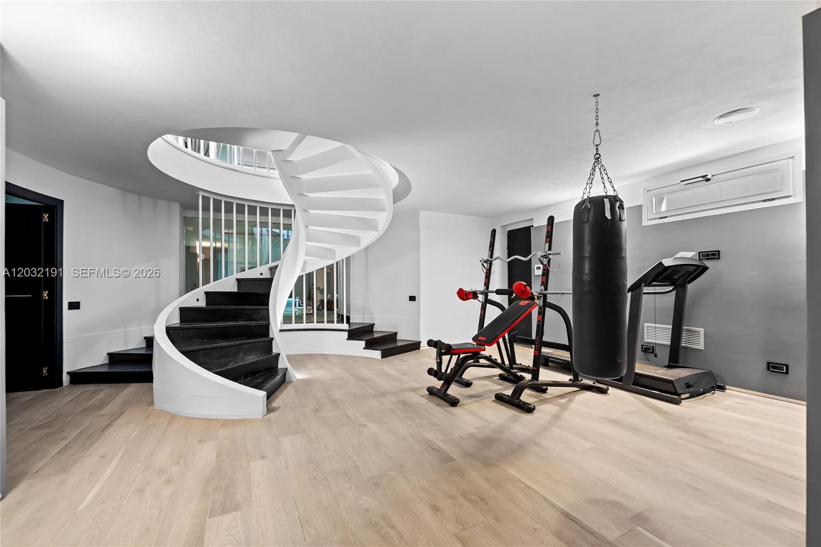 Luxury Real Estate Forte Dei Marmi Max Mlekus
