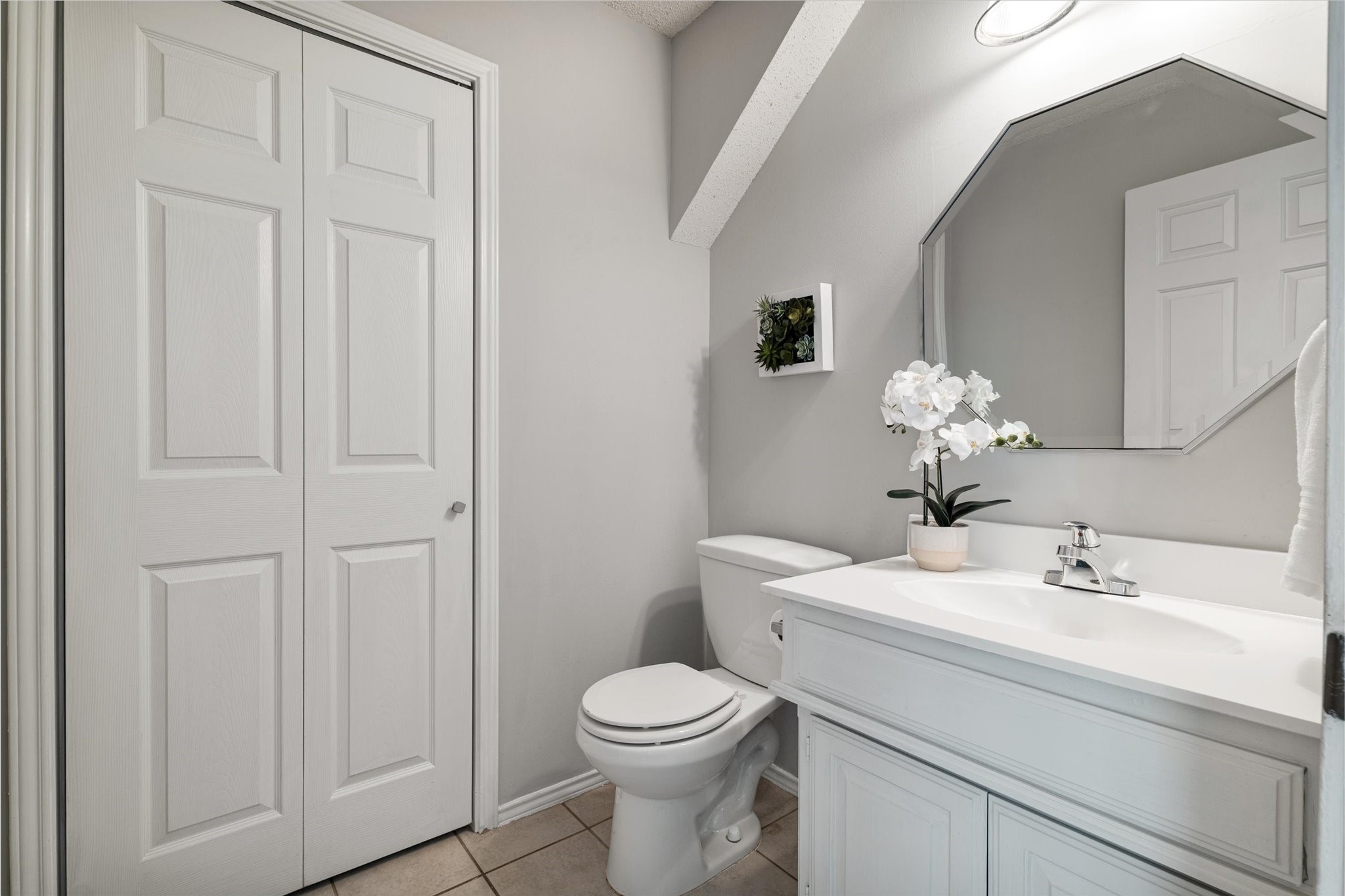 2128 Arbor Creek Drive